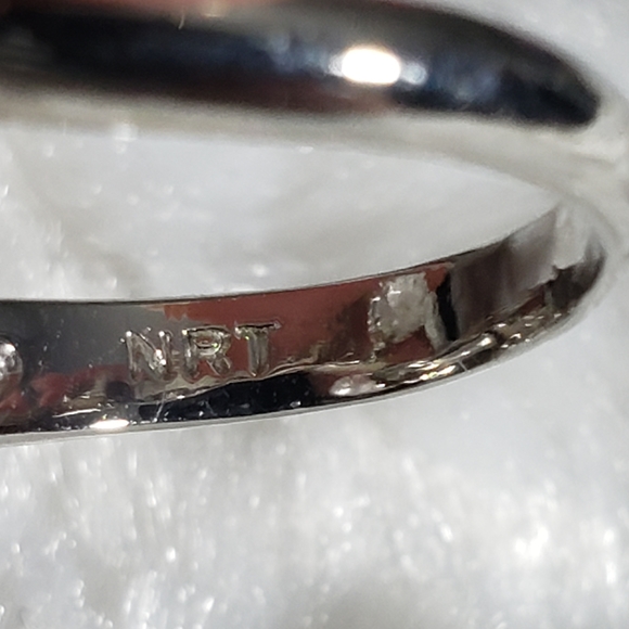 Vintage 90s NRT Silver Tone Ring Faux Pearl Accent - Picture 3 of 4